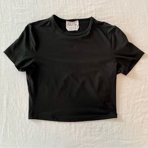 Black cropped t shirt